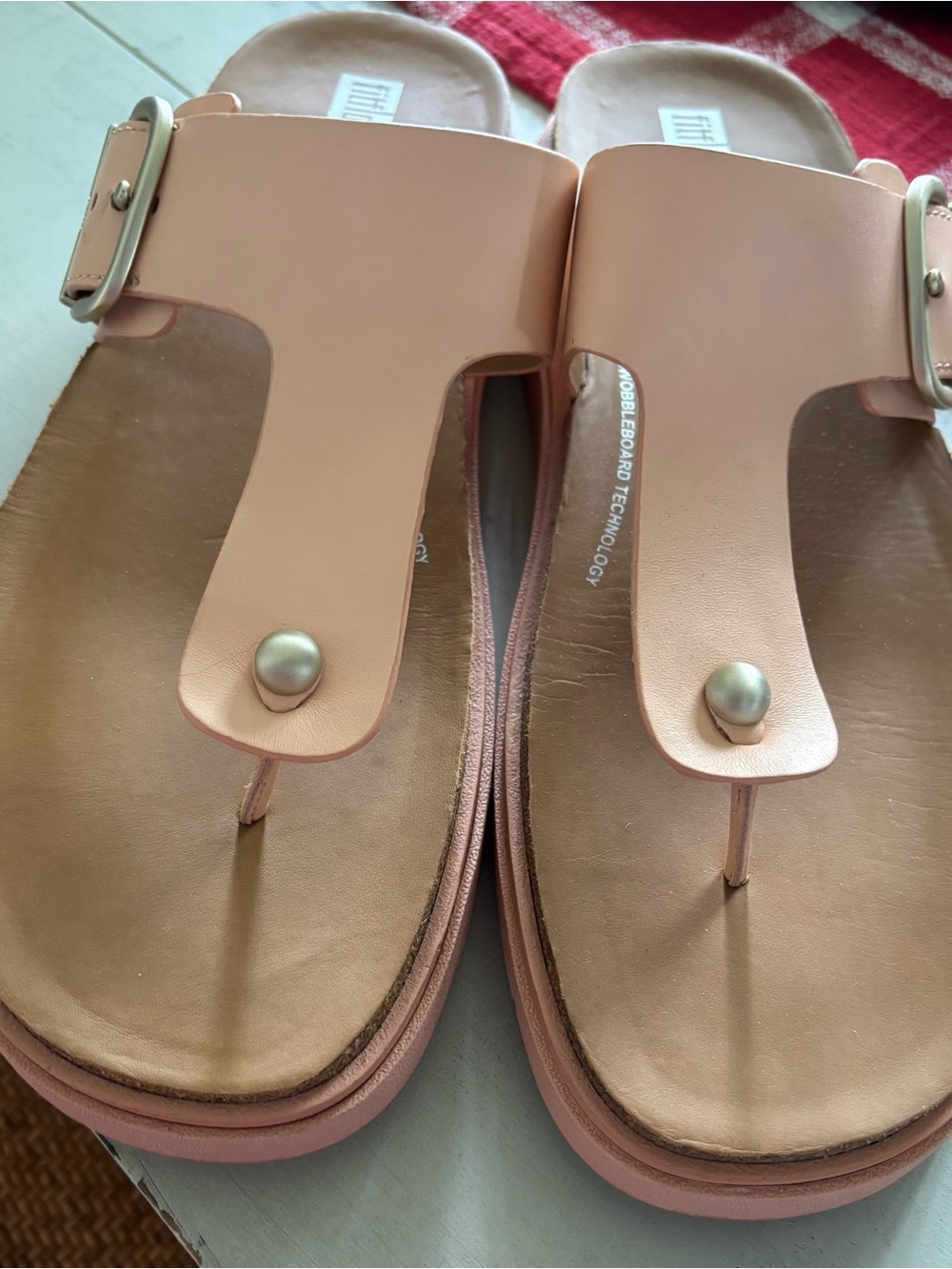 Fitflop Women's Peach Colored Leather Thong Sandals - Picture 2 of 5